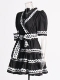 Retro Style 2025 Summer New V-Neck Belt Belt Waist Design Lace Side Short Dress Dress Woman