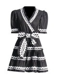 Retro Style 2025 Summer New V-Neck Belt Belt Waist Design Lace Side Short Dress Dress Woman