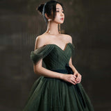 Evening Dress 2025 Summer New Green One-Word Shoulder Fairy Masturity Host Dress