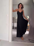 Summer Women's New French Sexy V-Necked Suspension Dress