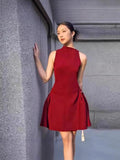 2025 Irregular Neckpei Design Peng Peng Dress Symmetrical Folds In Spring And Summer
