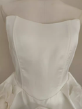 A line Sweetheart White Satin Holiday Dresses Short Birthday Dress Pleated Three-dimensional Flowers SD166